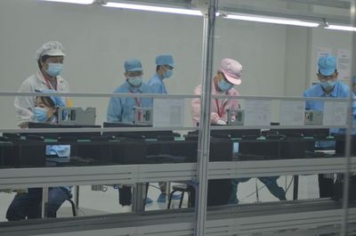 一组照片为您揭秘中国长城山西"云工厂":18秒生产一台电脑!